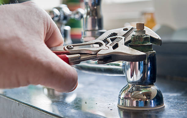 Best Water damage restoration process  in Groves, TX
